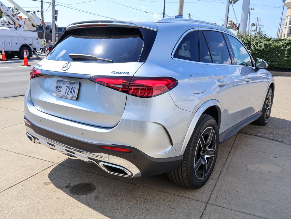 Used 2023 Mercedes-Benz GLC 300 4MATIC image 5