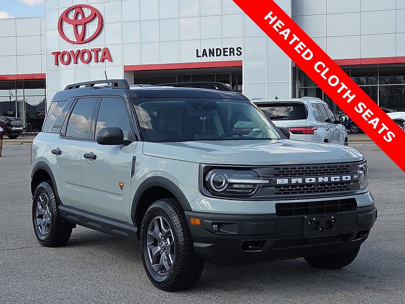 Used 2024 Ford Bronco Sport Badlands image 1