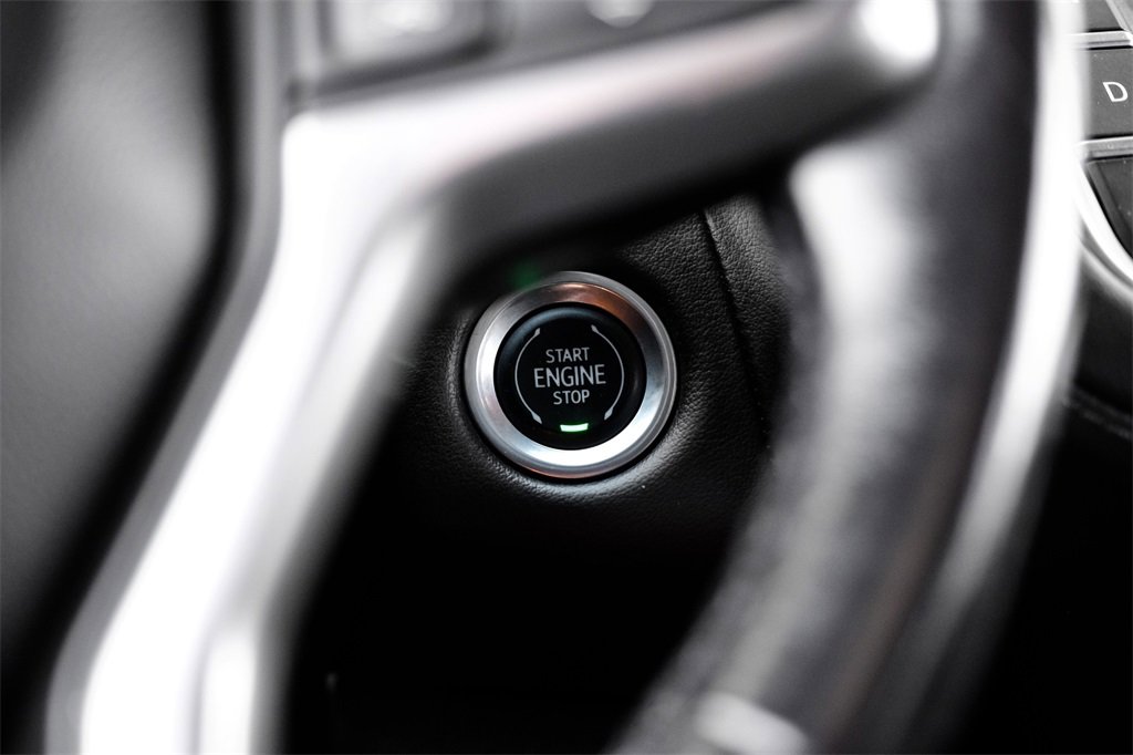 Used 2022 Chevrolet Suburban LT image 17