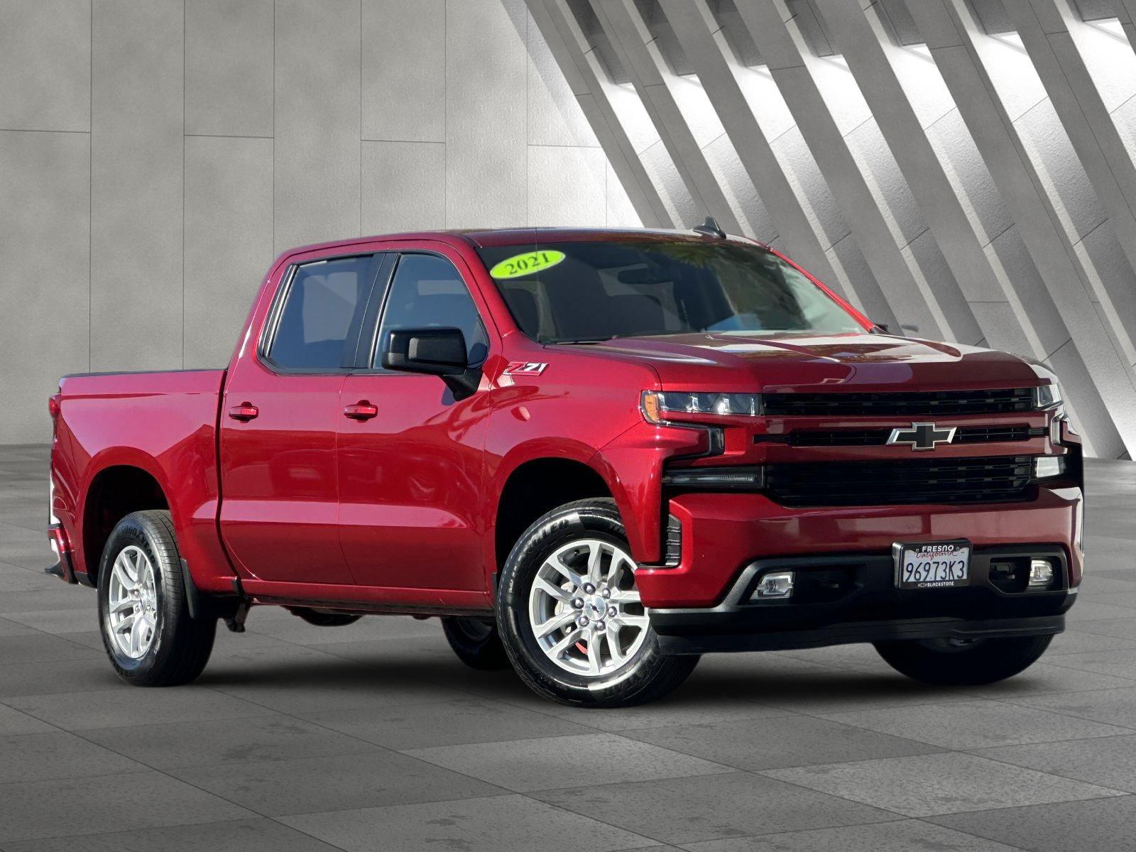 Used 2021 Chevrolet Silverado 1500 RST w/ Z71 Off-Road Package AWD/4WD image 2