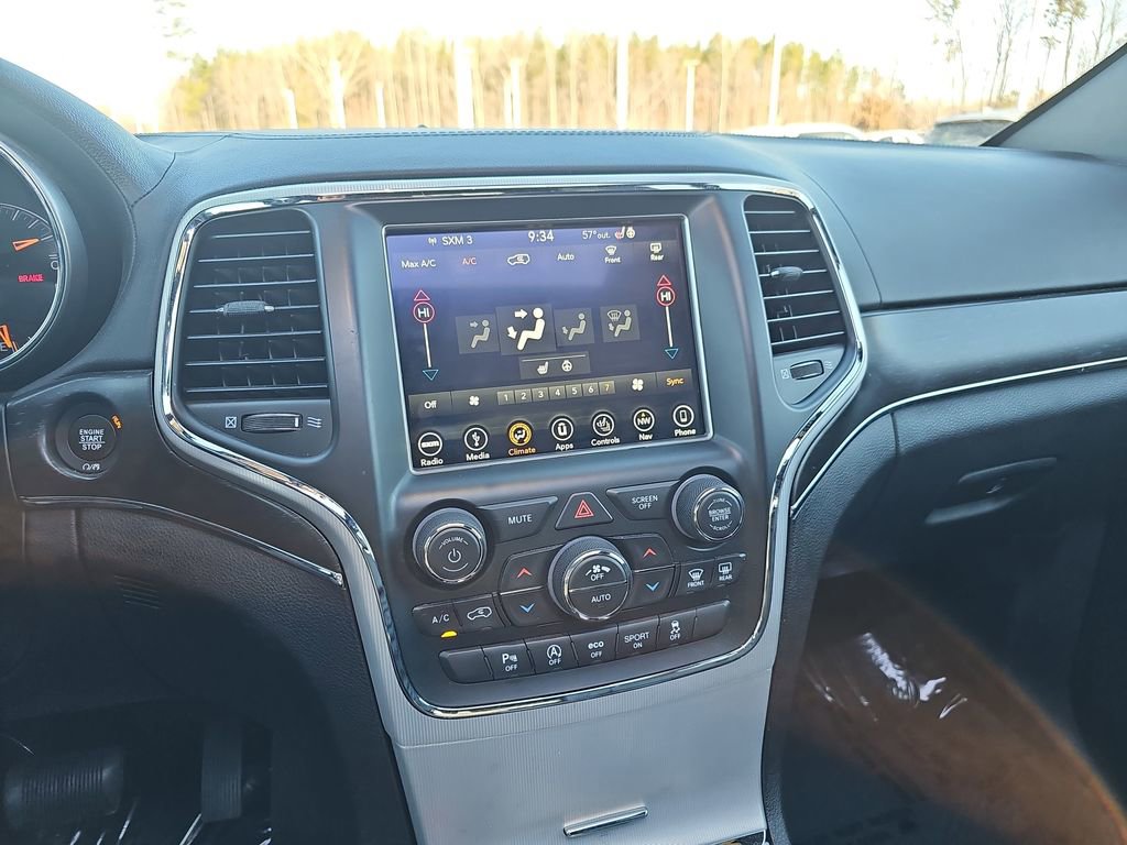 Used 2018 Jeep Grand Cherokee Limited image 24
