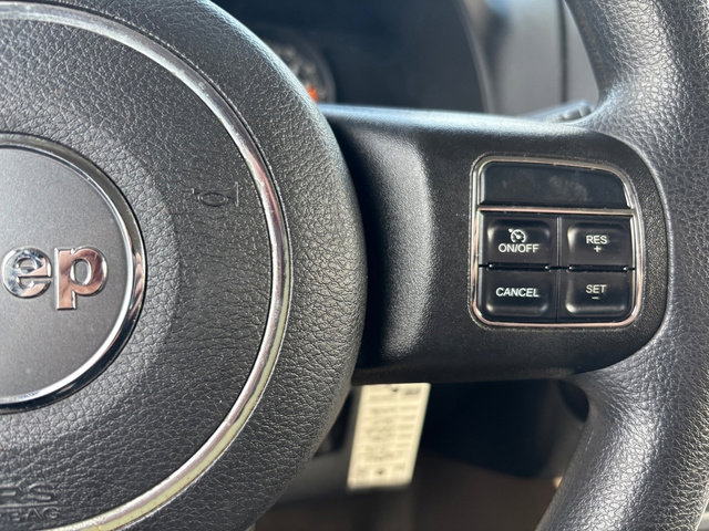 Used 2014 Jeep Patriot Sport image 17