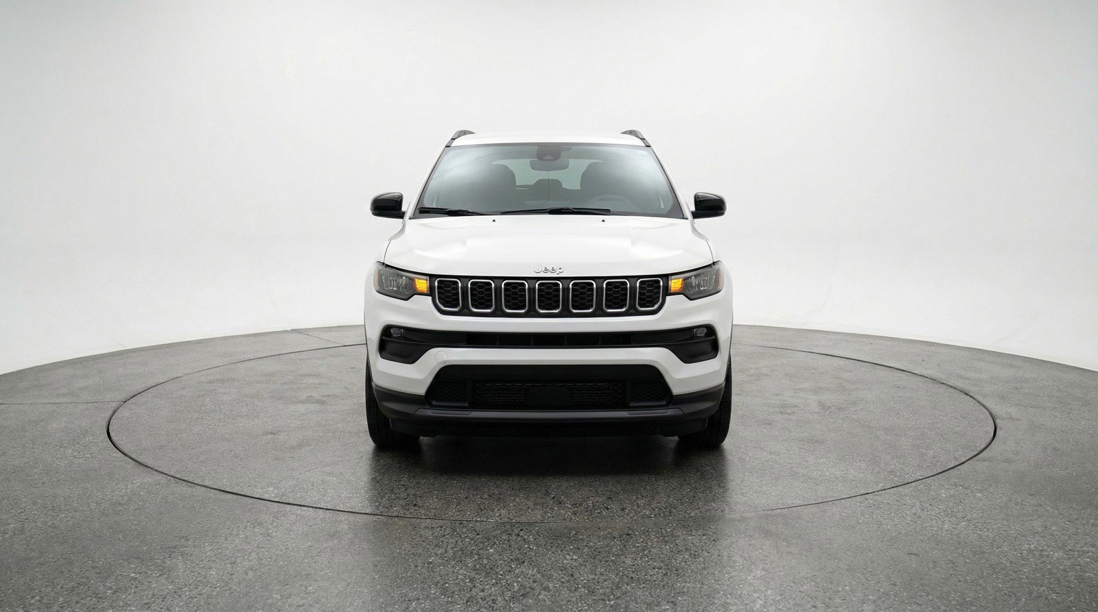 Used 2025 Jeep Compass Latitude image 2