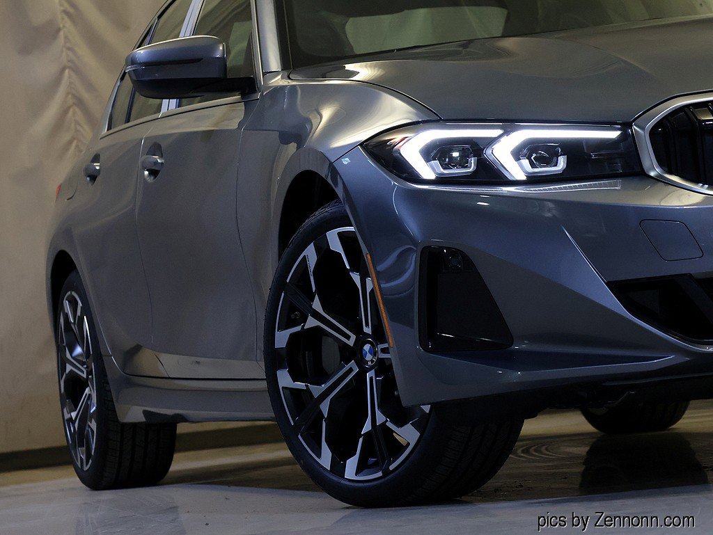 New 2026 BMW 330i xDrive Sedan w/ Premium Package image 4