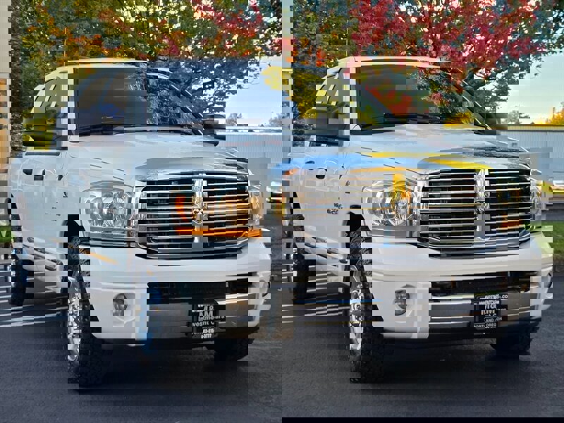 Used 2006 Dodge Ram 2500 Truck Laramie image 2