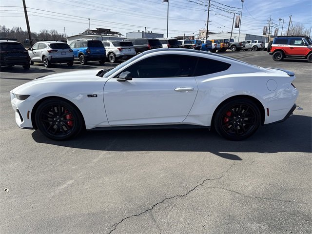 Used 2024 Ford Mustang GT Premium image 7