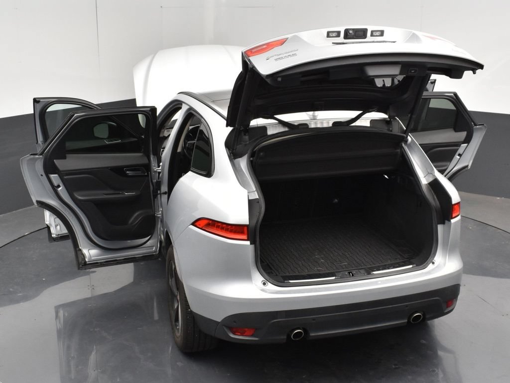 Used 2019 Jaguar F-PACE Premium AWD/4WD image 7