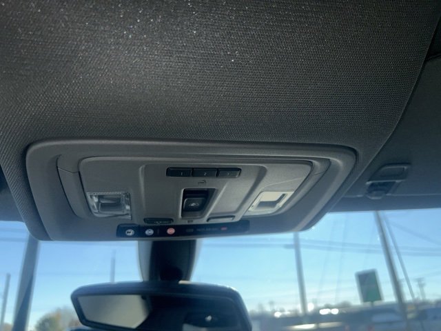 Used 2021 GMC Sierra 1500 SLT w/ SLT Premium Package image 31