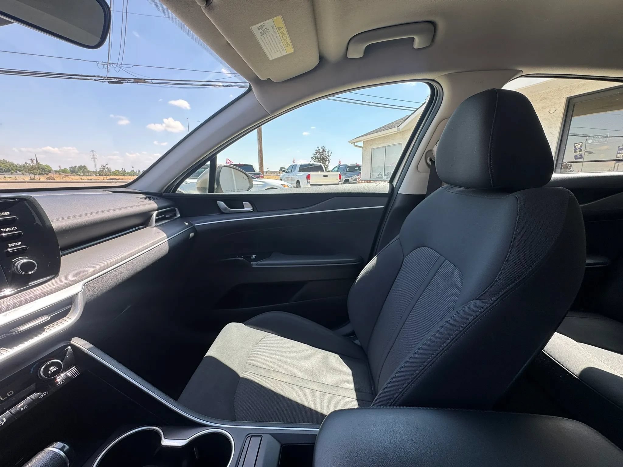 Used 2022 Kia K5 LXS FWD image 15