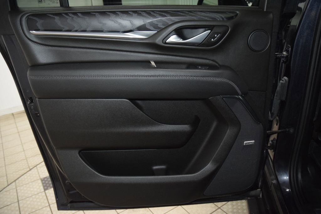 Used 2024 GMC Yukon XL Denali w/ Advanced Technology Package image 47