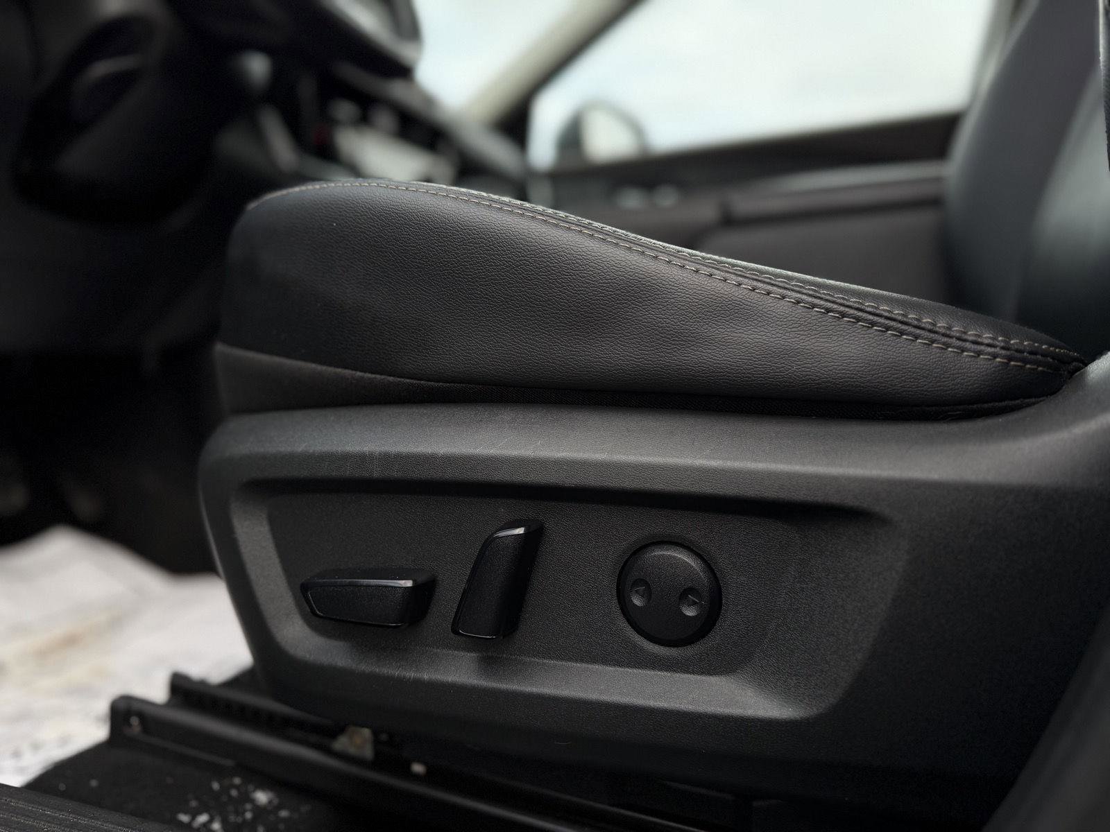 Used 2023 Nissan Rogue SL image 15