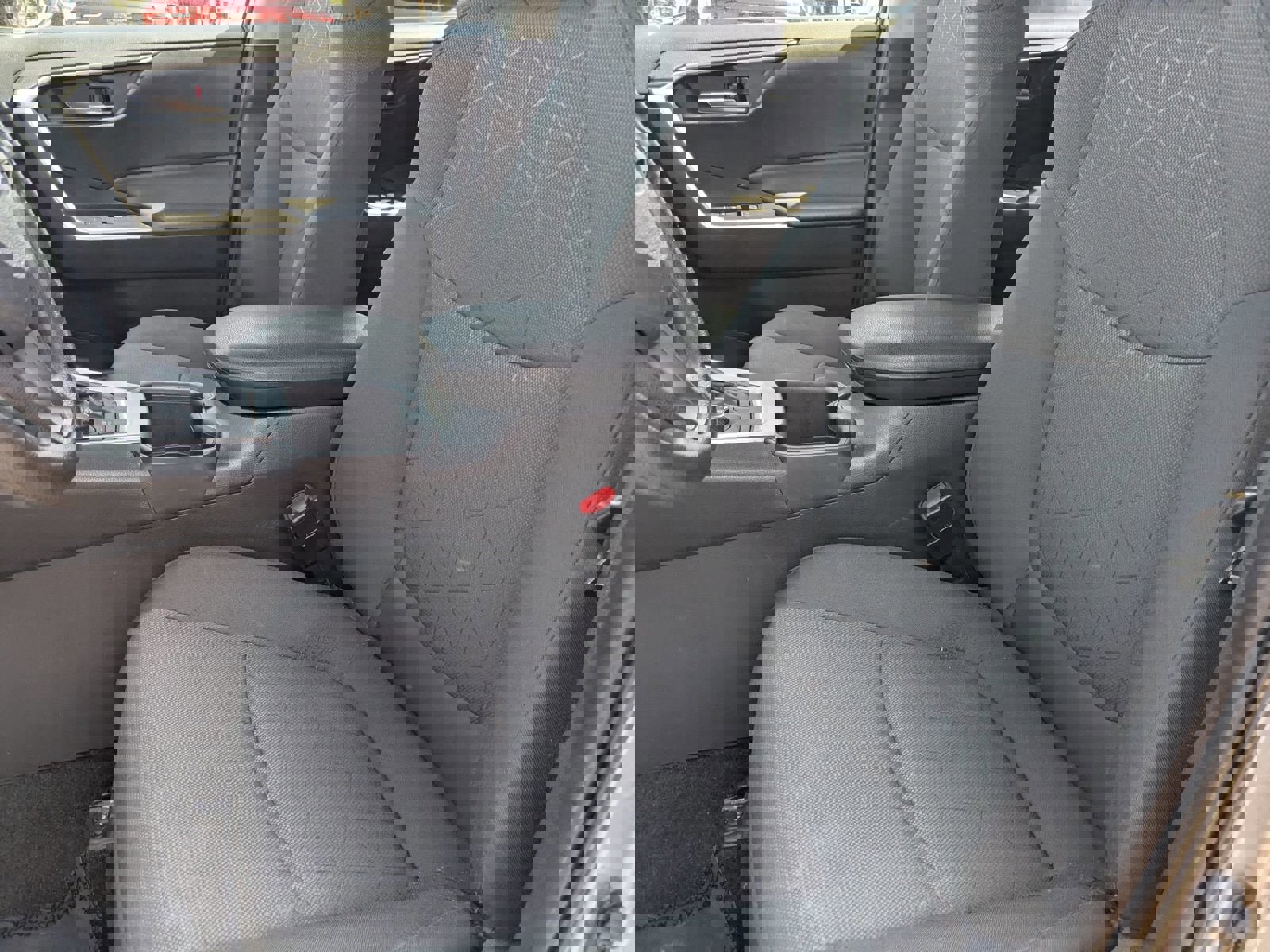 Used 2024 Toyota RAV4 XLE image 46