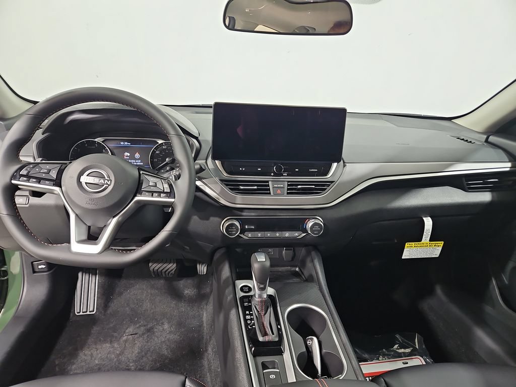 New 2026 Nissan Altima 2.5 SR w/ SR Midnight Edition Package AWD/4WD image 13