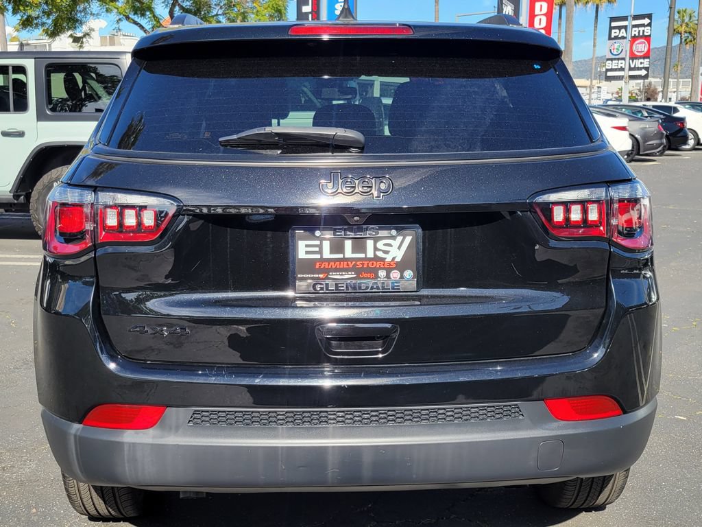 Used 2023 Jeep Compass Latitude AWD/4WD image 27