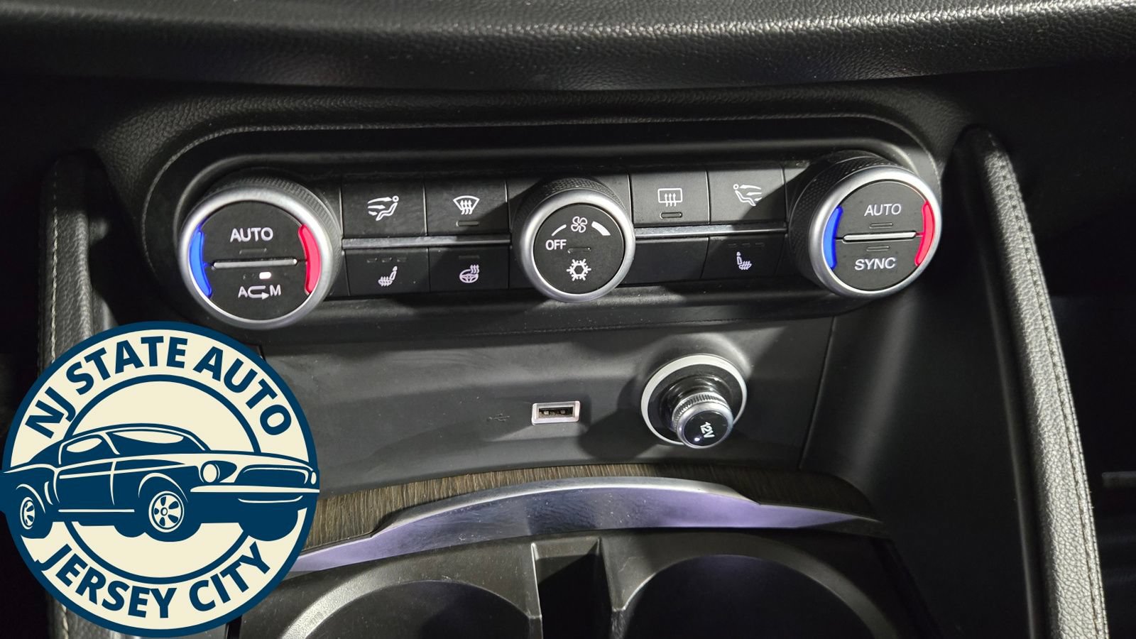 Used 2018 Alfa Romeo Stelvio Ti AWD/4WD image 22