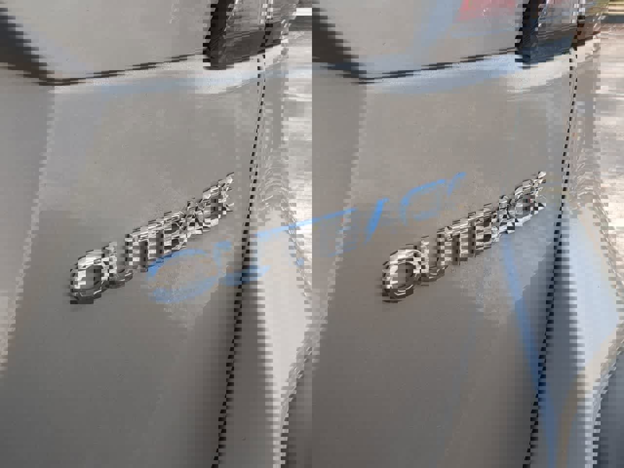 Used 2020 Subaru Outback Limited image 13