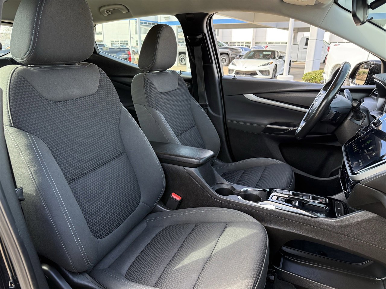 Certified 2023 Chevrolet Bolt EUV LT w/ Comfort Package image 23