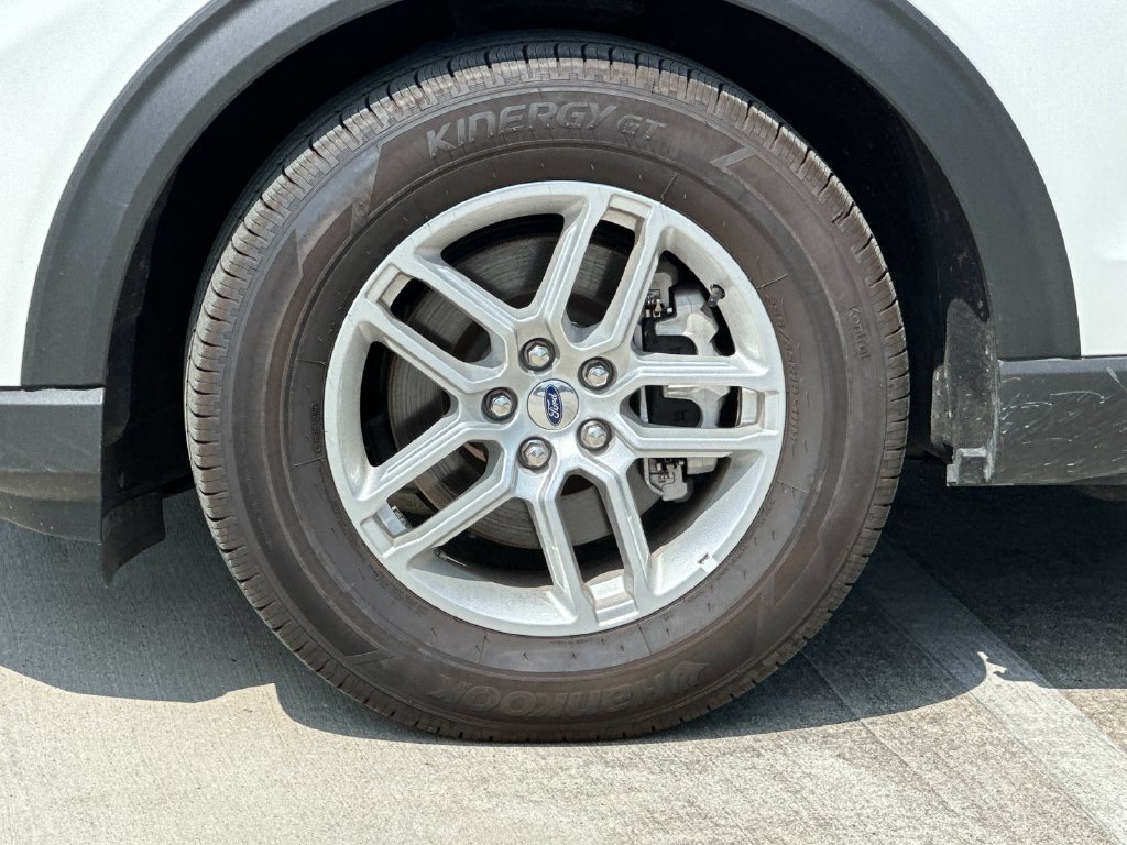 Used 2026 Ford Explorer Active RWD image 28