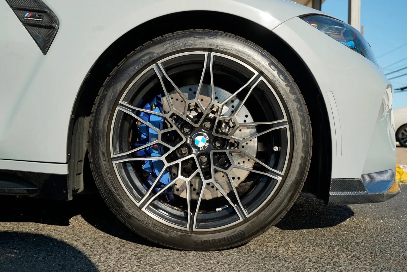 Used 2021 BMW M3 Competition w/ M Carbon Exterior Package RWD image 29