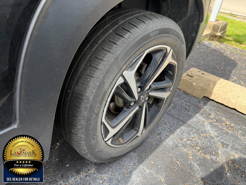 Used 2021 Chevrolet TrailBlazer RS w/ Sun and Liftgate Package AWD/4WD image 4