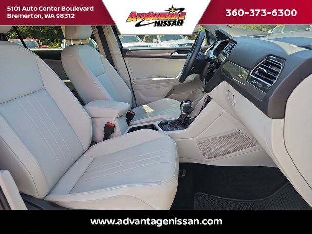 Used 2022 Volkswagen Tiguan SE image 28