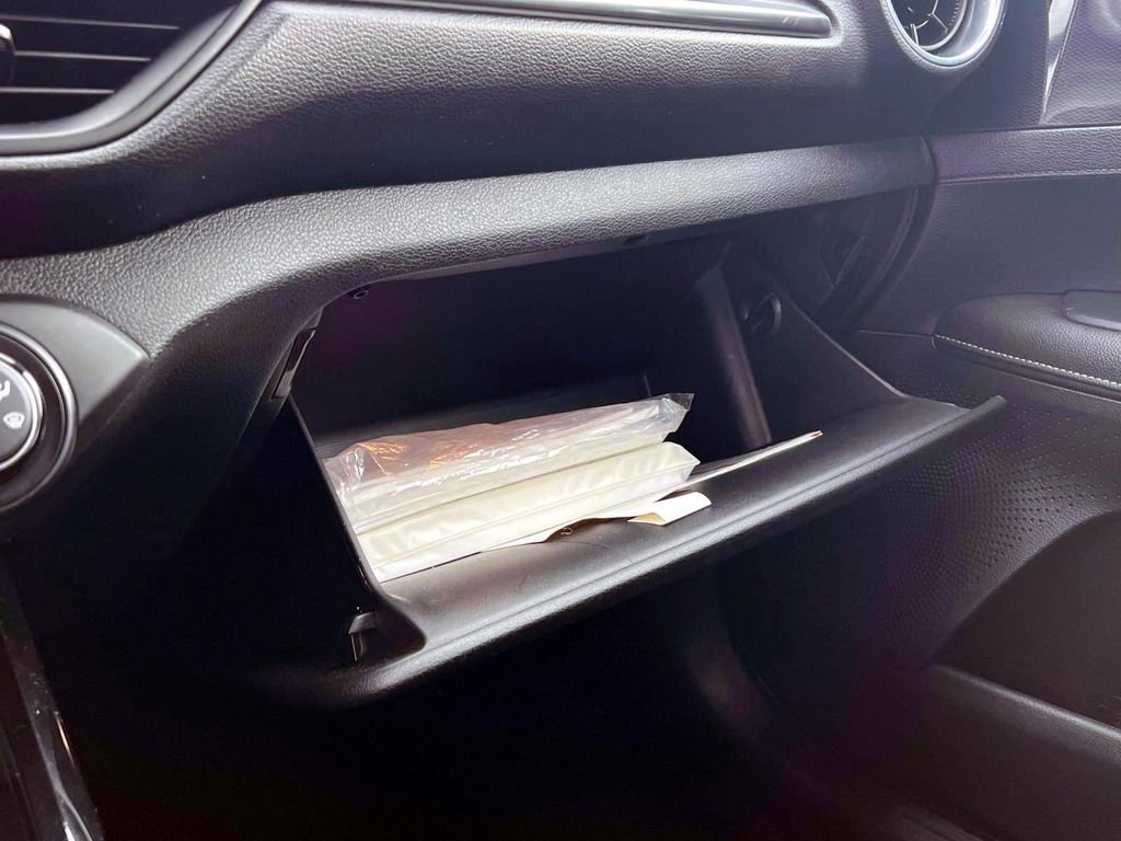 Used 2021 Kia Forte GT-Line image 28