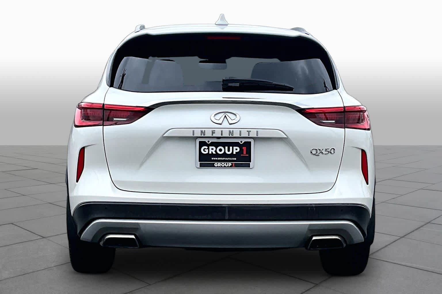 Used 2021 INFINITI QX50 Luxe w/ Cargo Package FWD image 4