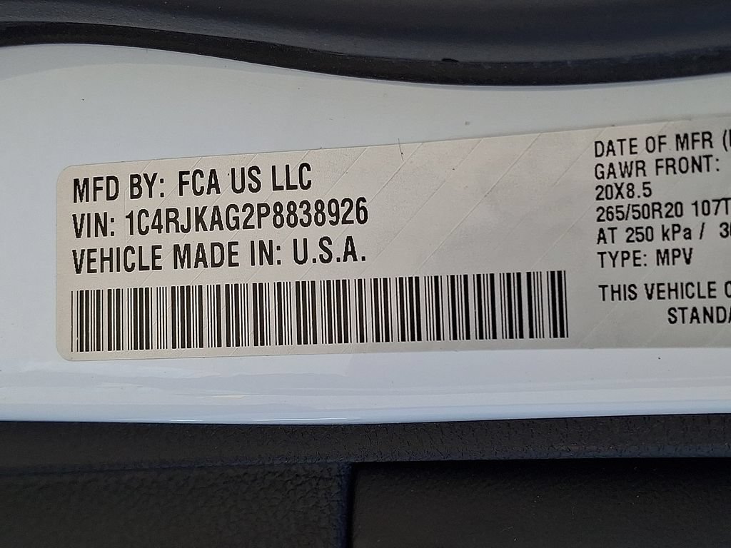 Used 2023 Jeep Grand Cherokee L Laredo AWD/4WD image 27