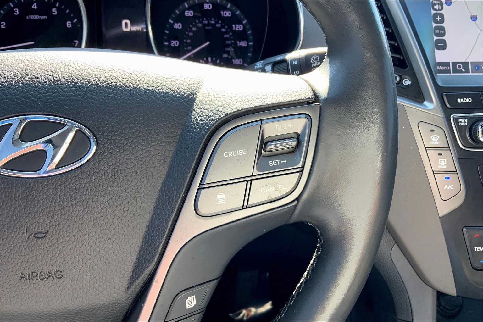 Used 2017 Hyundai Santa Fe Limited AWD/4WD image 25