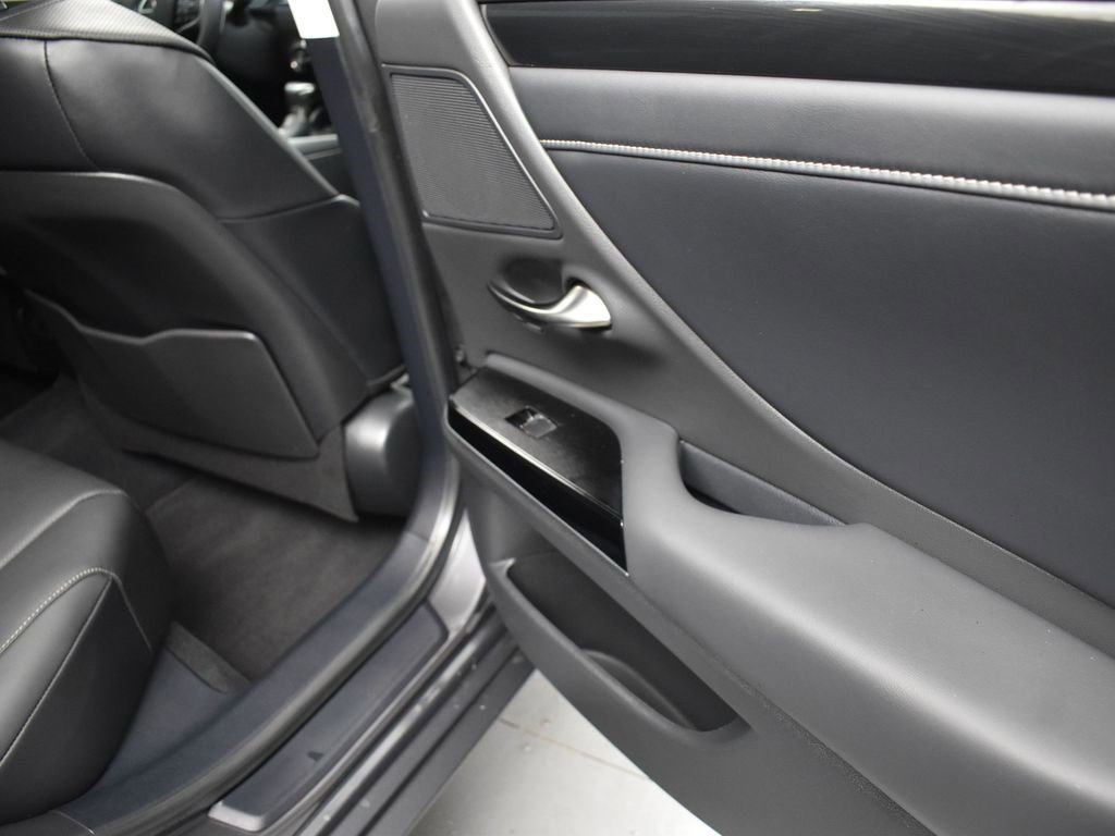 Used 2024 Lexus ES 350 image 21