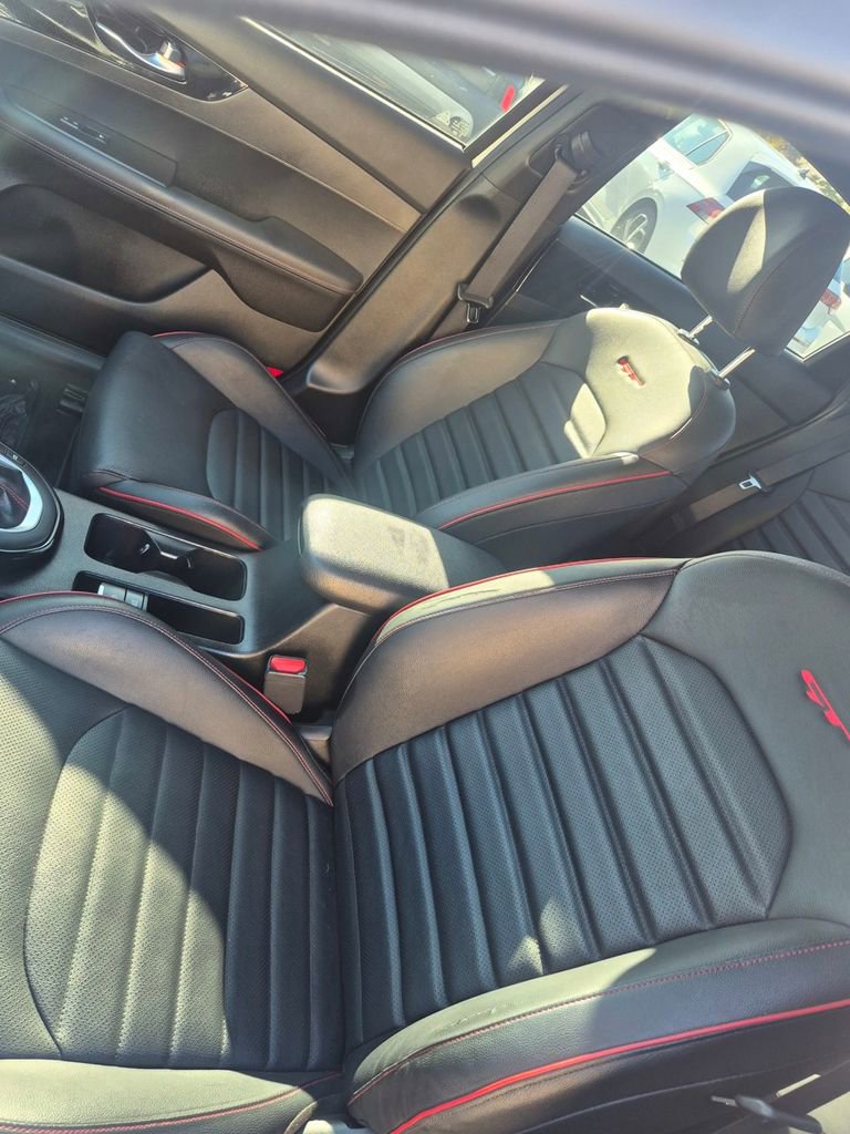 Used 2024 Kia Forte GT w/ GT2 Package image 23