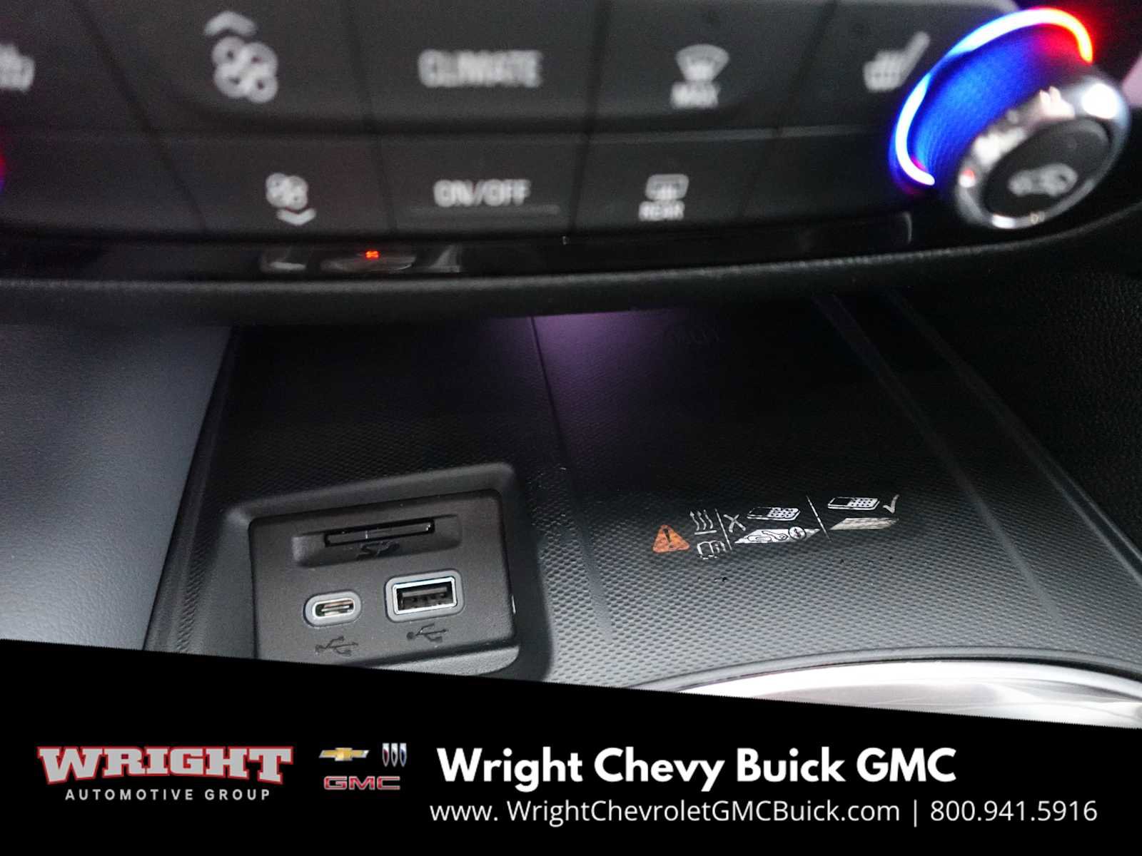 Used 2023 Buick Enclave Essence w/ Experience Buick Package image 20