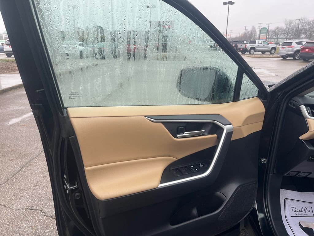 Certified 2020 Toyota RAV4 XLE image 12