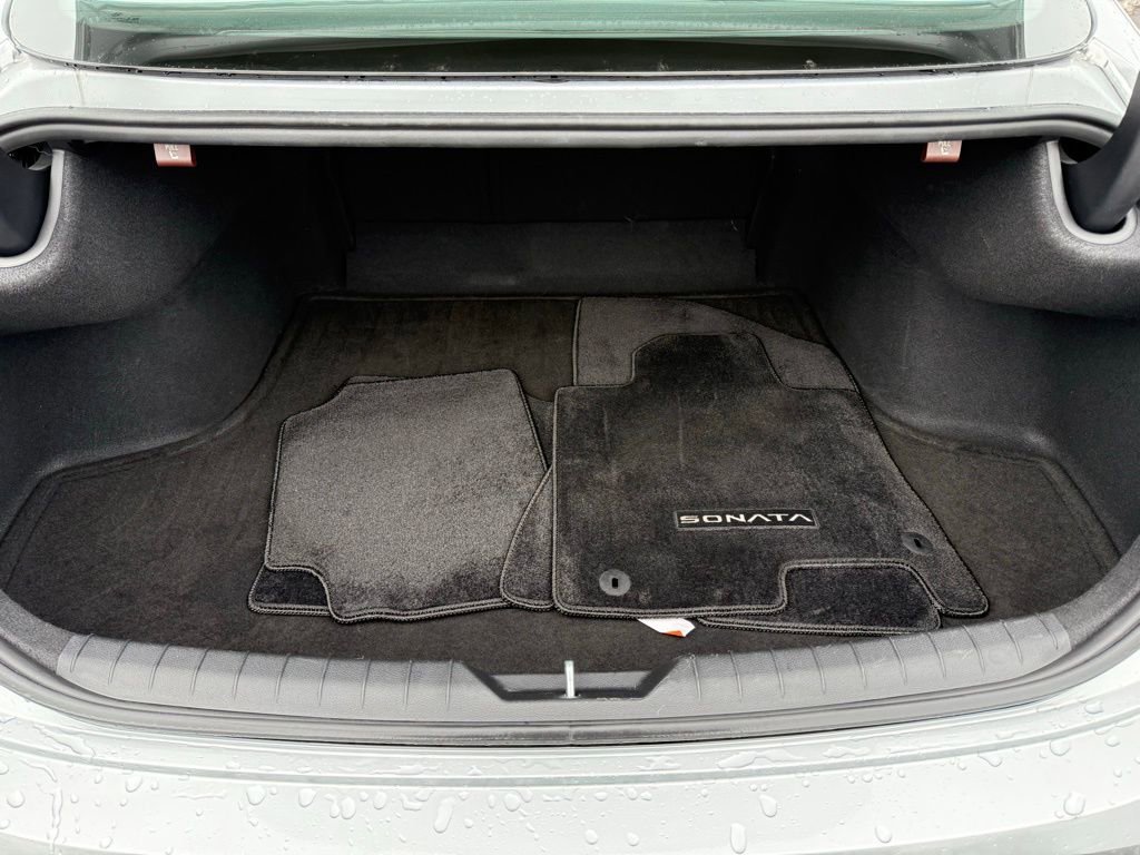 Used 2024 Hyundai Sonata Limited image 17
