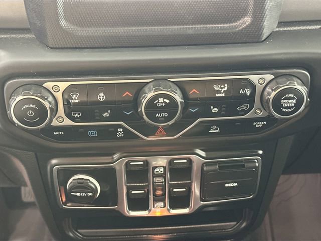 Used 2023 Jeep Wrangler Unlimited w/ Cold Weather Group AWD/4WD image 13