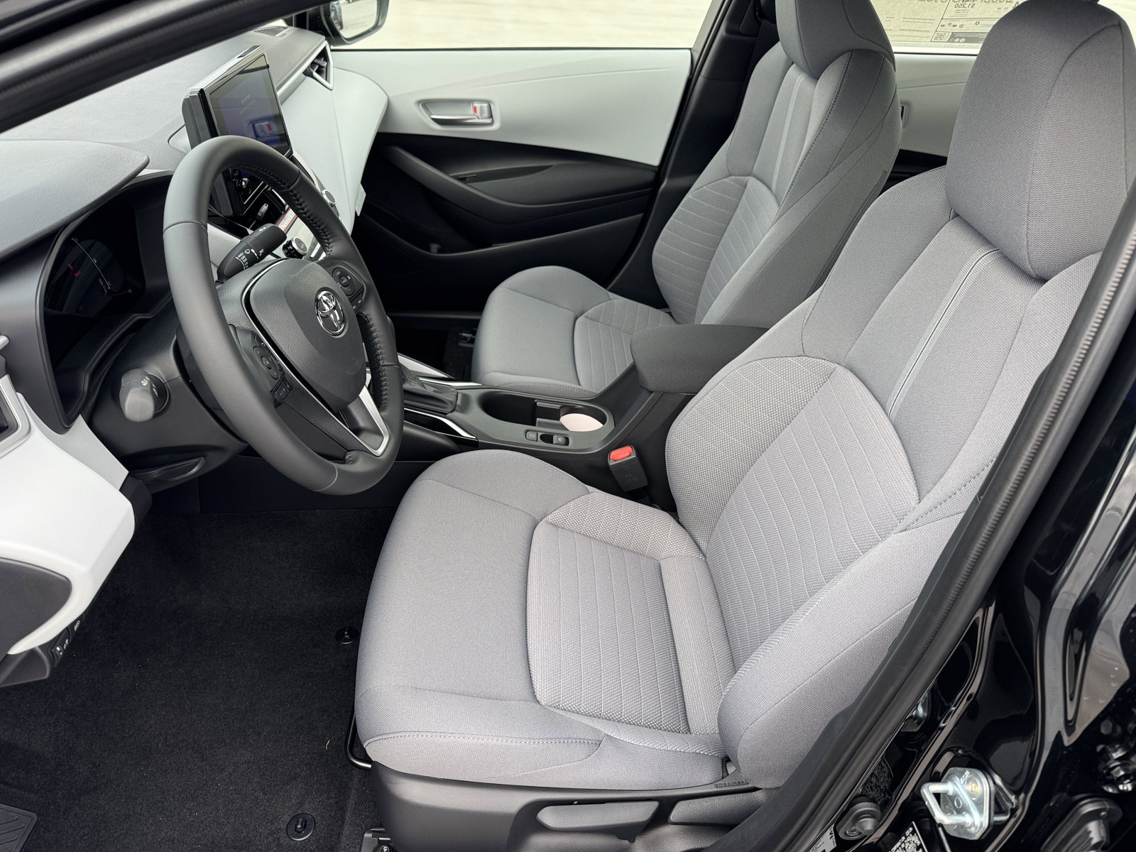 New 2026 Toyota Corolla SE FWD image 2