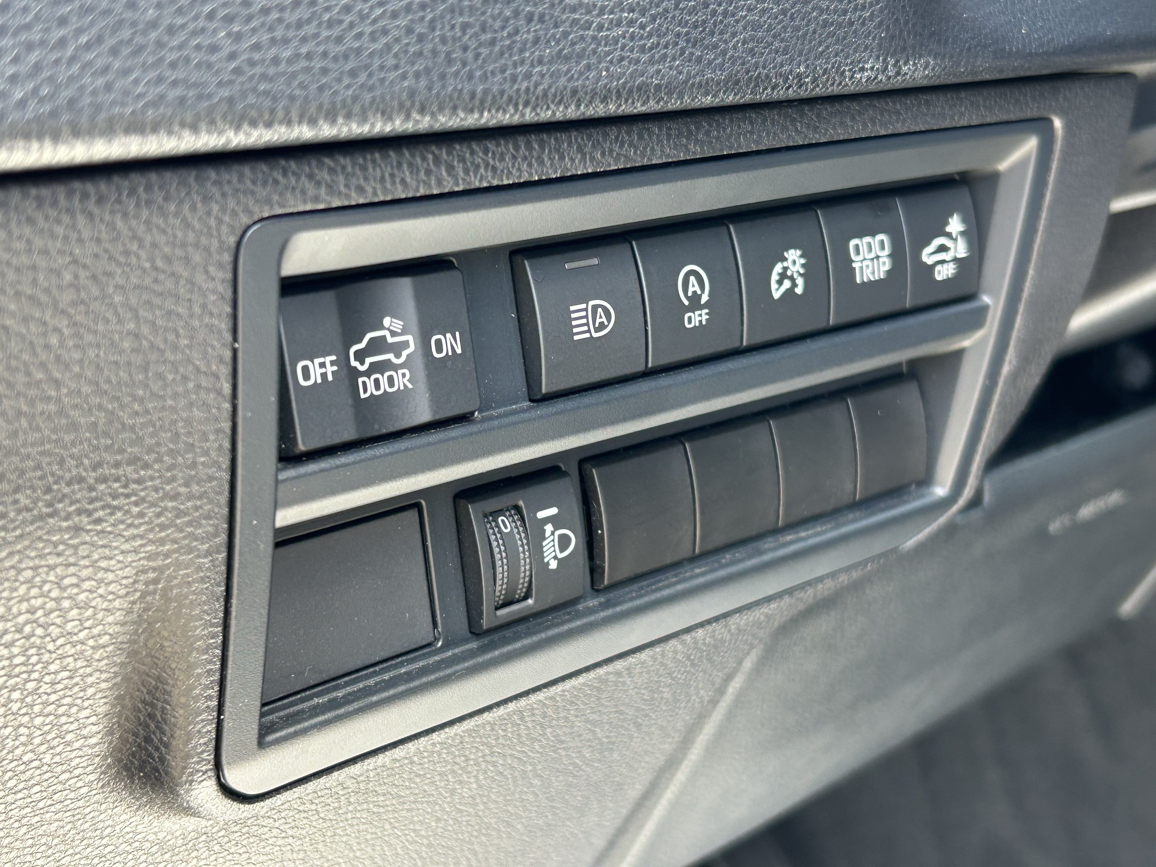 Used 2024 Toyota Tundra SR5 w/ SR5 Convenience Package AWD/4WD image 16