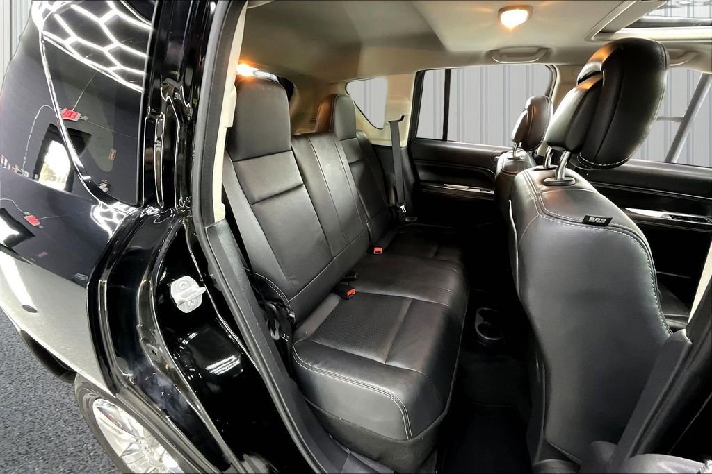 Used 2015 Jeep Compass High Altitude FWD image 24