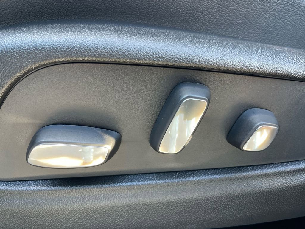 Used 2024 Cadillac XT6 Premium Luxury image 10