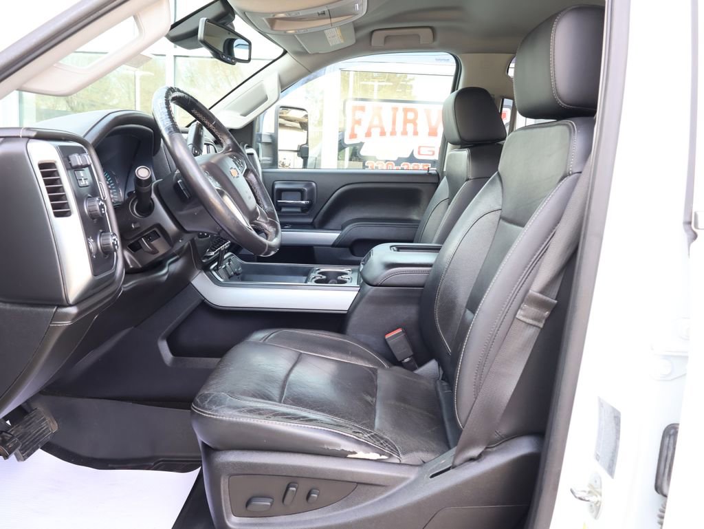 Used 2018 Chevrolet Silverado 3500 LTZ w/ Duramax Plus Package image 13