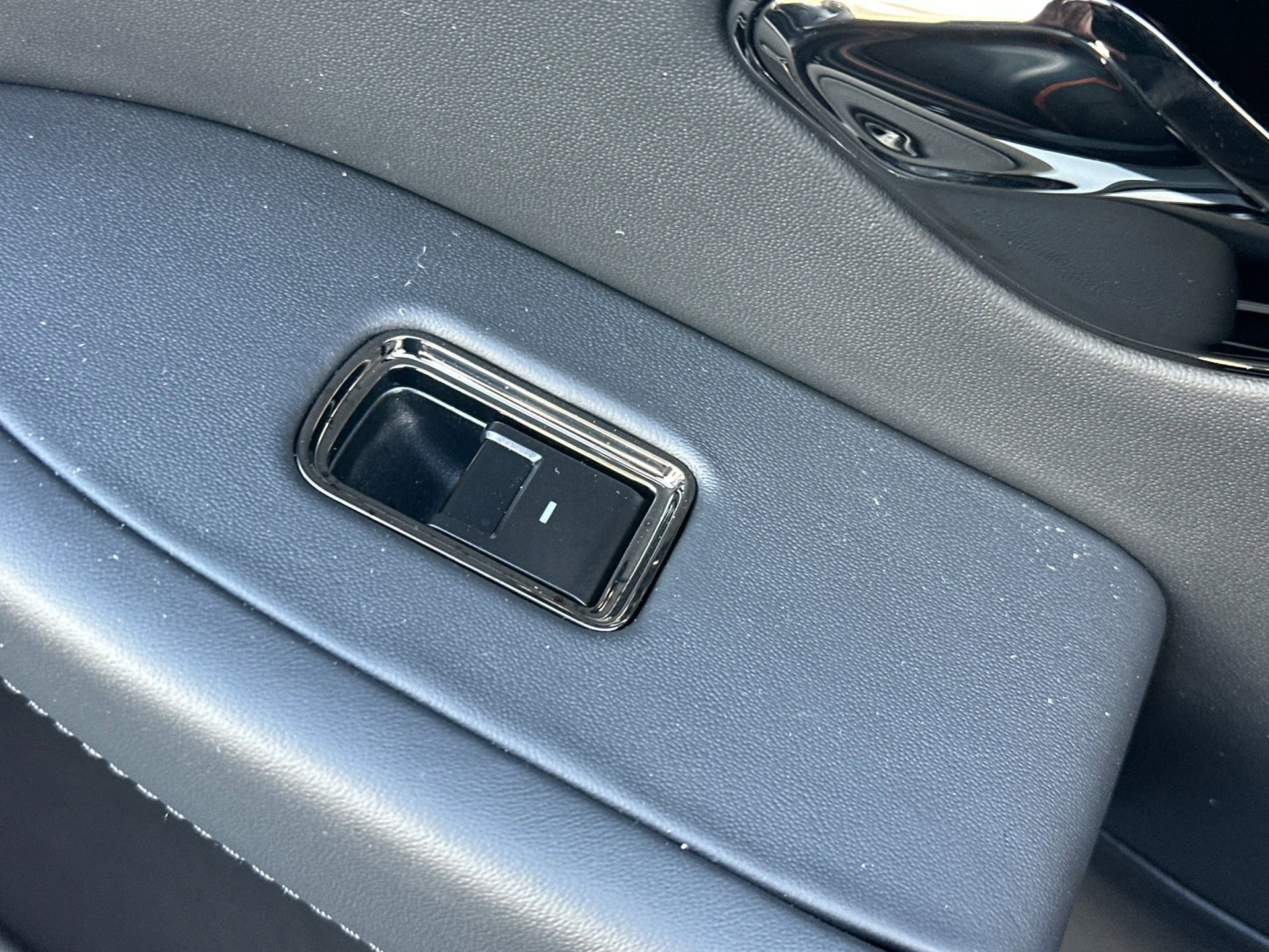 New 2026 Bentley Continental GTC AWD/4WD image 19