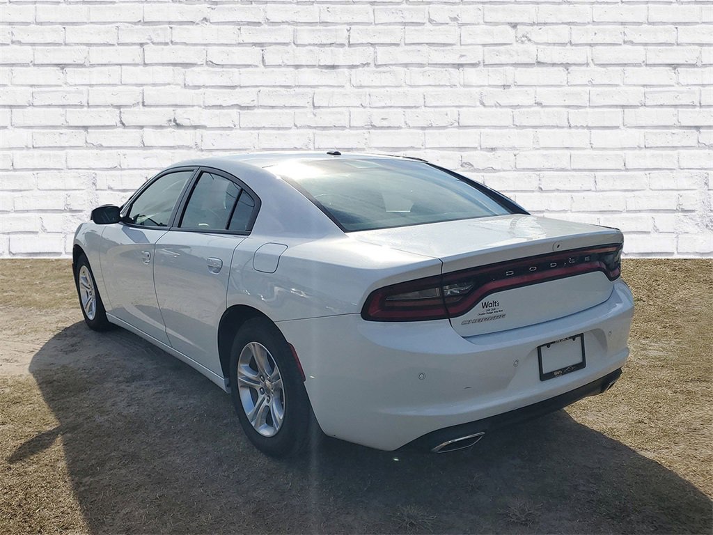 Used 2022 Dodge Charger SXT image 3