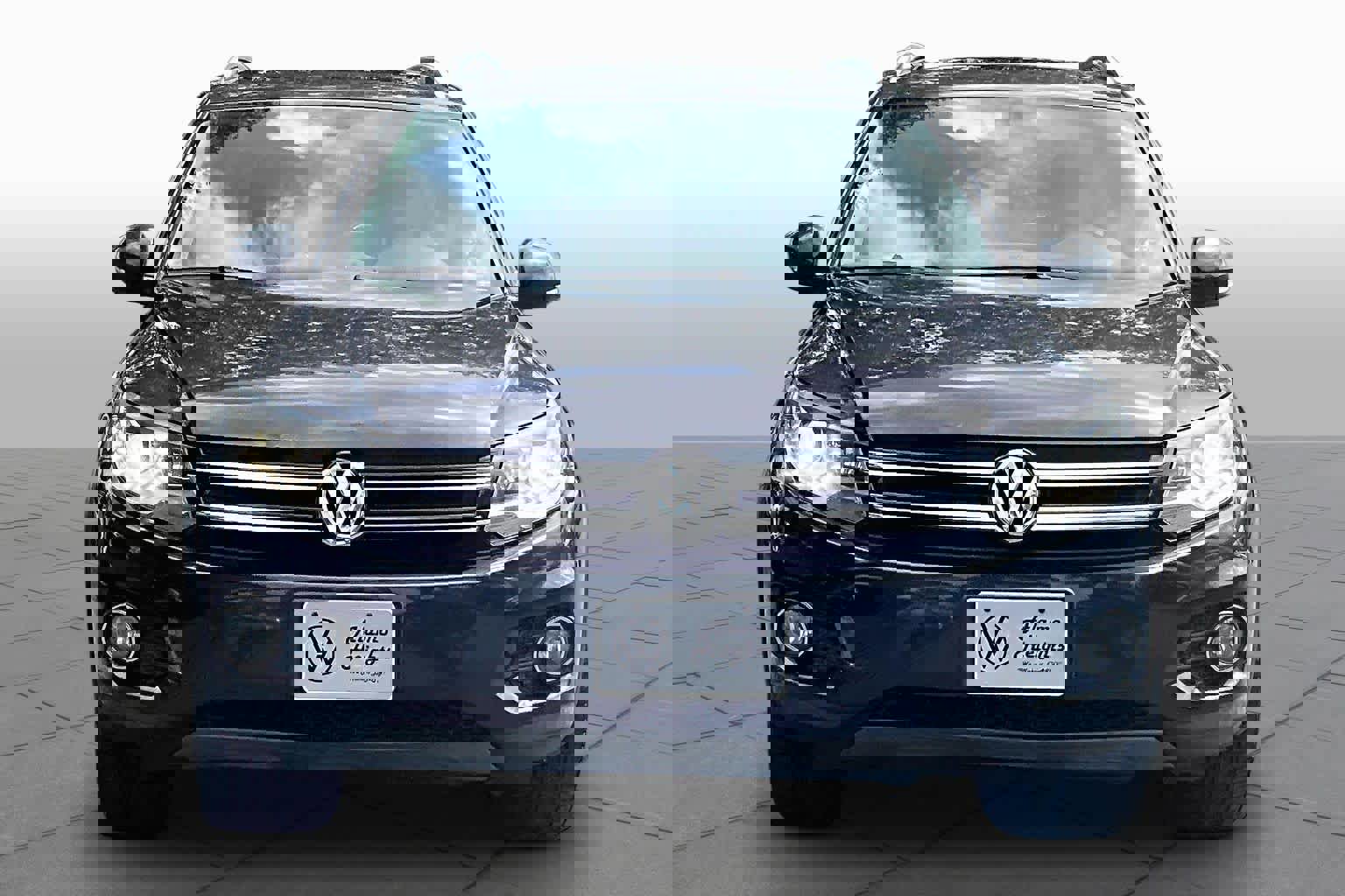 Used 2016 Volkswagen Tiguan SEL image 4