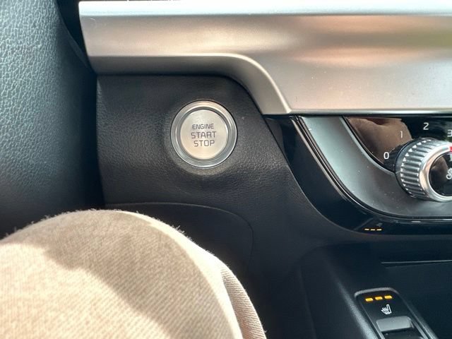 Certified 2021 Kia Telluride S FWD image 39