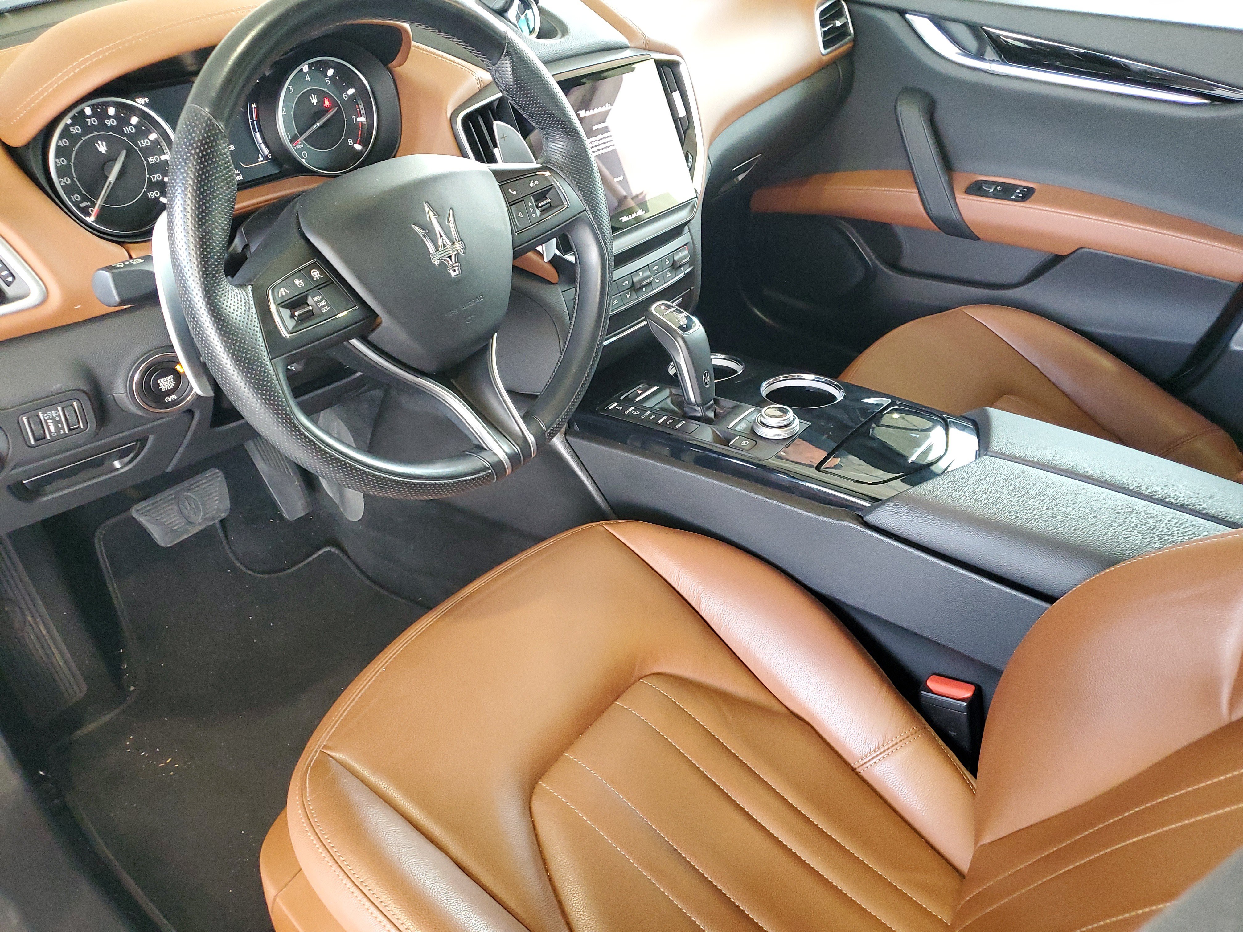 Used 2022 Maserati Ghibli Modena RWD image 17