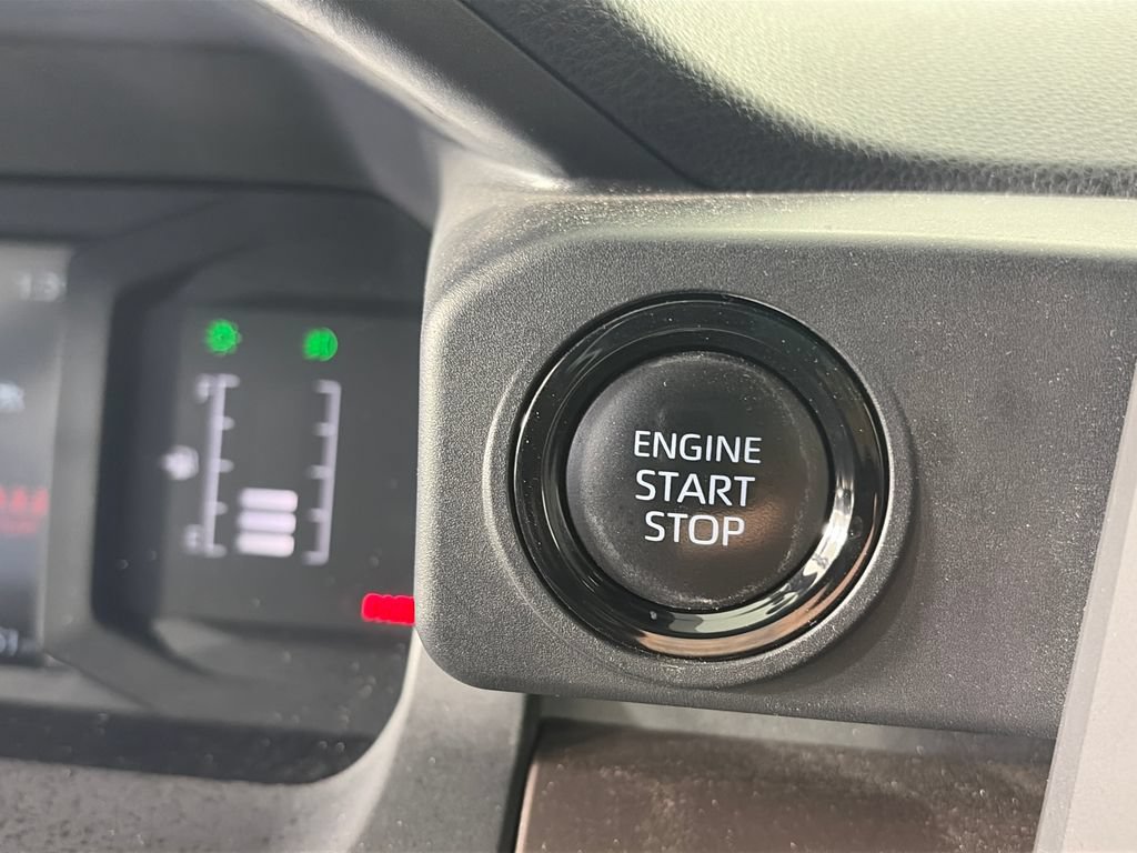 Used 2024 Toyota Tacoma SR5 AWD/4WD image 23