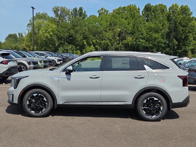 New 2026 Kia Sorento S FWD image 2