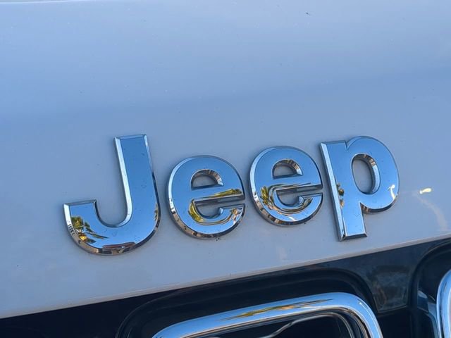 Used 2020 Jeep Grand Cherokee Summit image 13