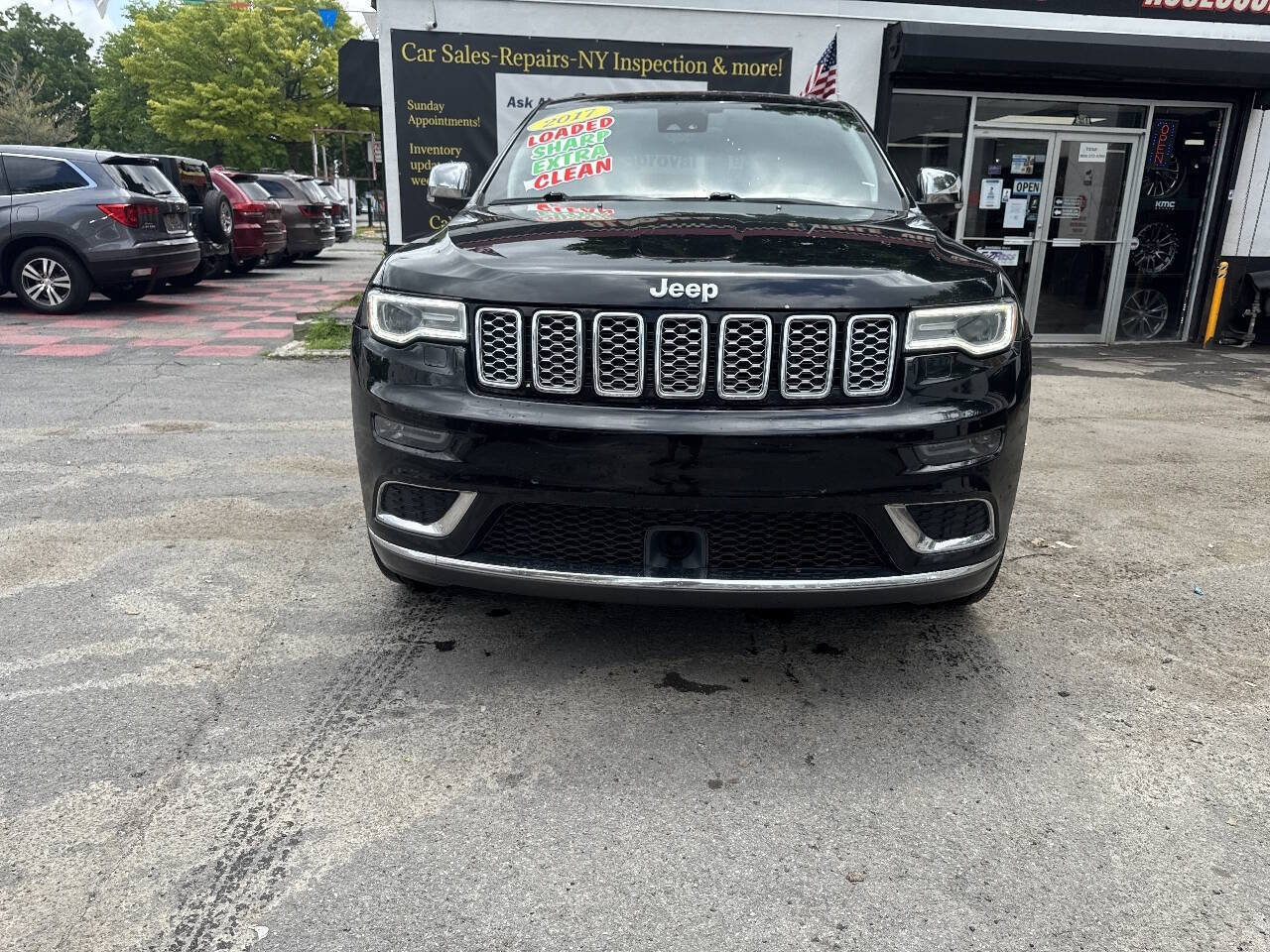 Used 2017 Jeep Grand Cherokee Summit AWD/4WD image 3