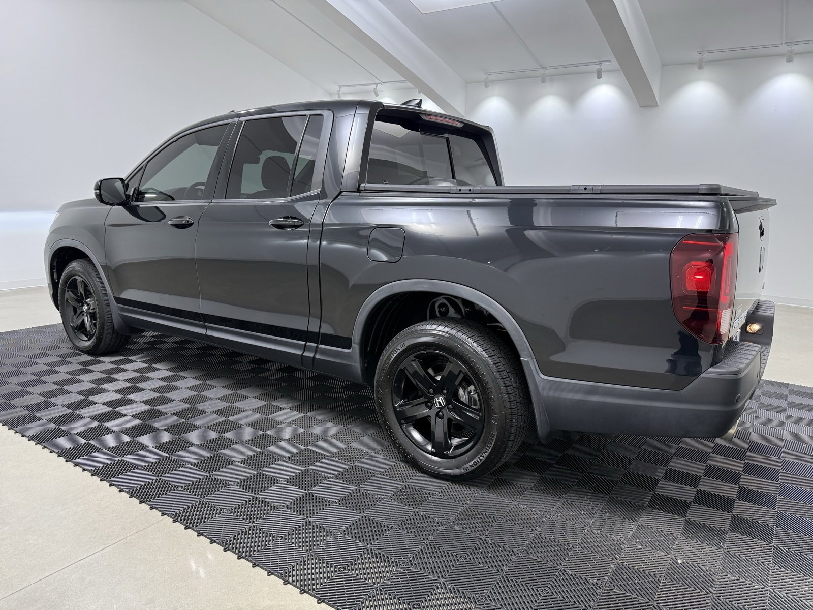 Used 2021 Honda Ridgeline Black Edition image 5